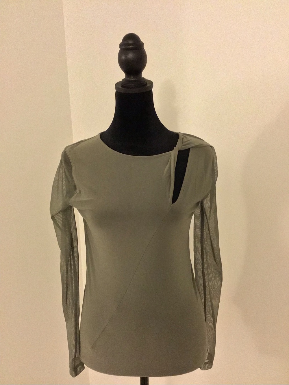 DKNY Olive One-Shoulder Twist Top, size XS